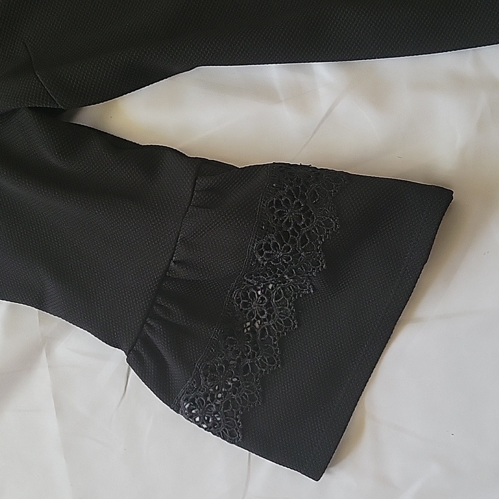 Dress - Picture 2 of 4